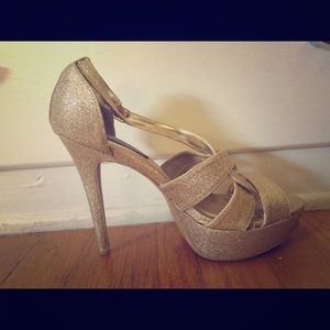 Steve Madden gold sparkle heels