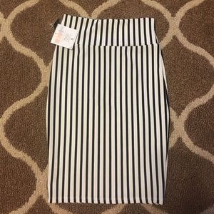 Small NWT LulaRoe Striped Cassie