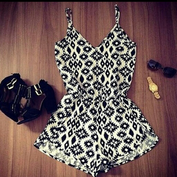 Black & whitr romper