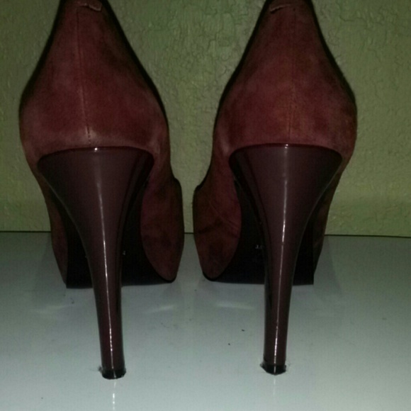 Heels - Picture 3 of 4