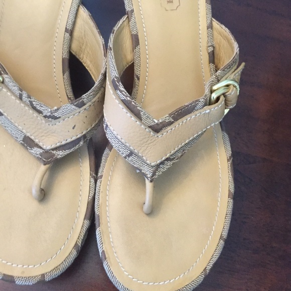 Size 8 coach logo wedge sandals