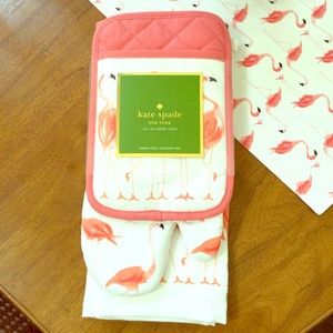 Kate Spade flamingo 3 piece towel set