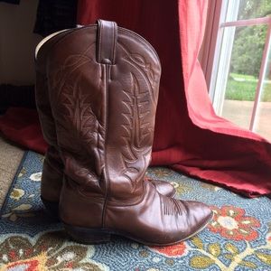 TONY LAMA LEATHER COWBOY BOOTS