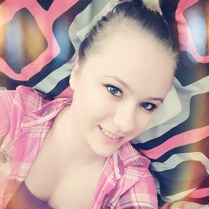 Meet your Posher, Eewelina