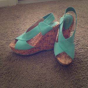 Cato Wedges