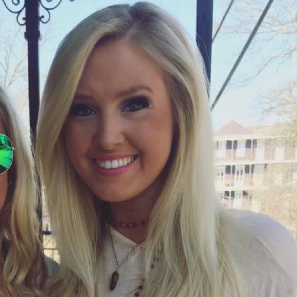 Meet your Posher, Anna