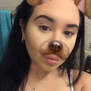 Meet your Posher, Anely