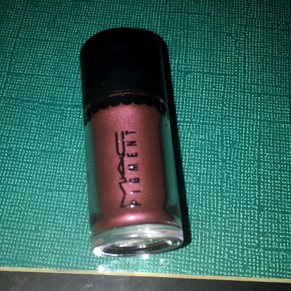 MAC Cosmetics Other - ON HOLD Mac PIGMENT BUNDLE