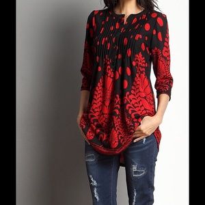 🎈BDAY SALE🎈 🎀2xHP🎀 Black & Red Vine Dot Tunic