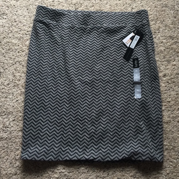 Nicole Miller stretchy Skirt