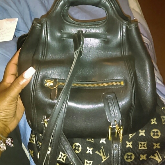 My Coach bag, I might let it go of soon!! - Picture 2 of 2