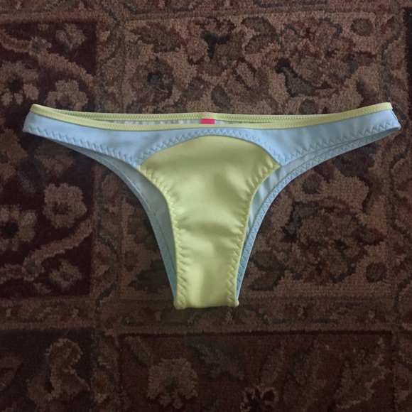 VS itsy bikini bottoms - Picture 1 of 2