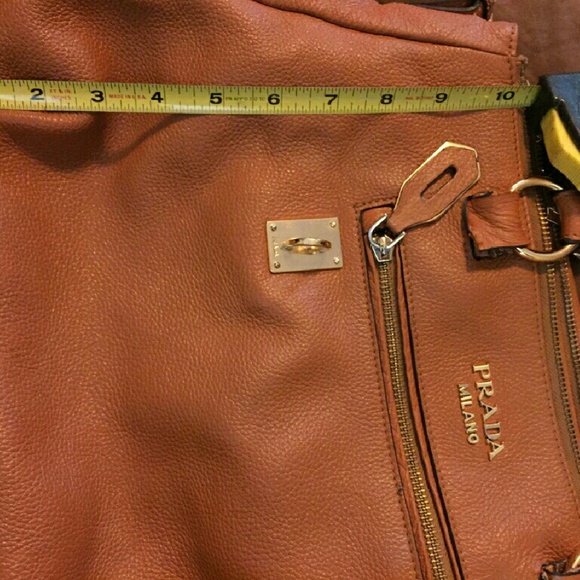 Prada bag - Picture 2 of 2