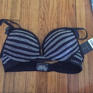 Tommy Hilfiger Bra 34B