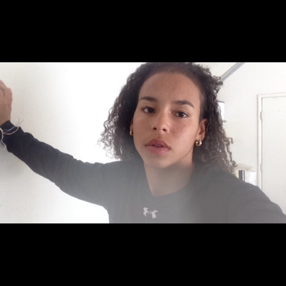 Meet your Posher, Joelley - Picture 2 of 4