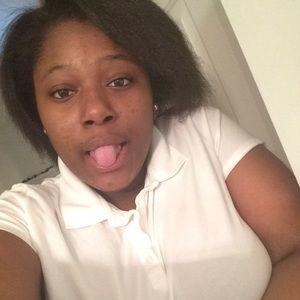 Meet your Posher, Tinya