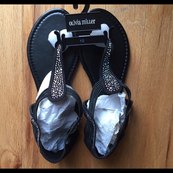 NWT Olivia Miller Sandals Sz 10, black