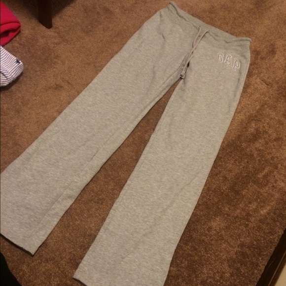 GAP Gray Sweat Pants. XS. Inseam 28 1/2" BUNDLE