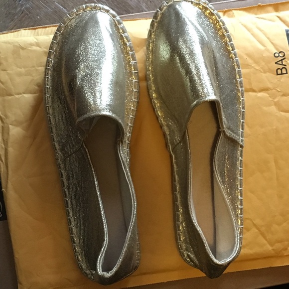 Wild Diva Gold Flatform Espadrilles 10M - Picture 2 of 4