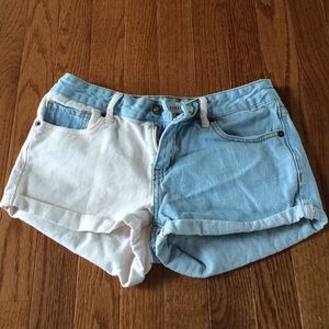 dual color denim shorts