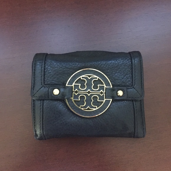 Tory Burch Handbags - Pre-owned Tory Burch Double Snap wallet