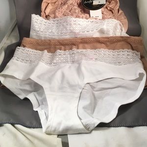 4 Panties Victoria's Secret Wacoal sz Large