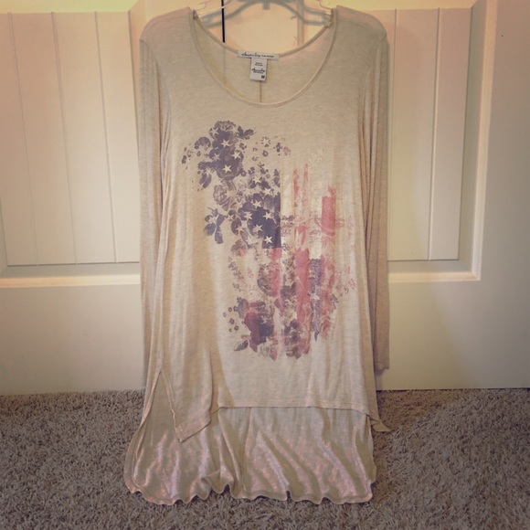 Long sleeve graphic shirt