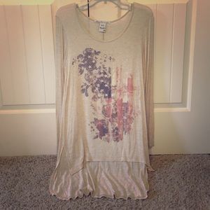 Long sleeve graphic shirt