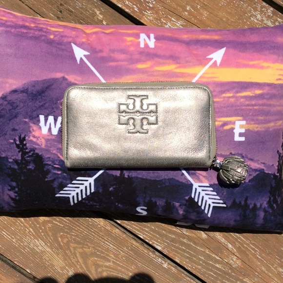 Tory Burch Handbags - TORY BURCH SILVER CONTINENTAL WALLET