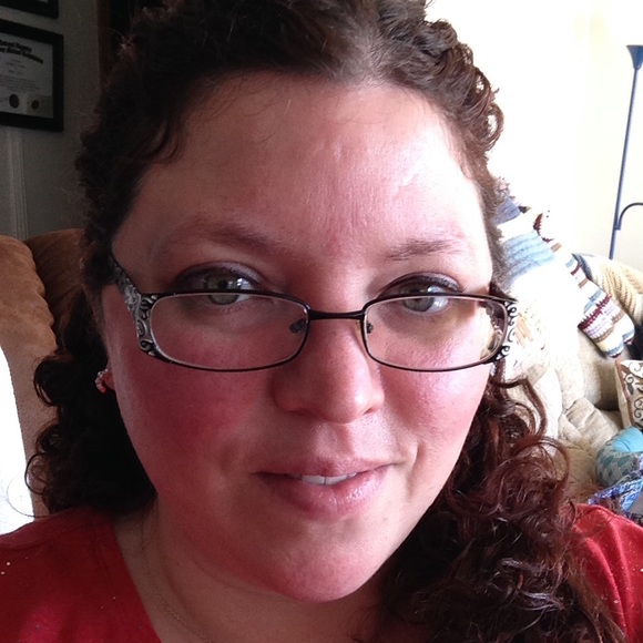 Meet your Posher, Laurie - Picture 1 of 1