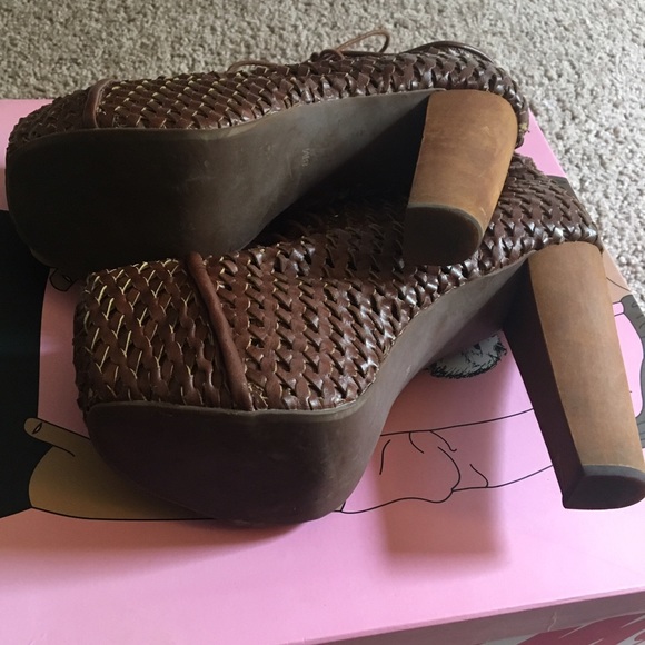🙅🏽SOLD🙅🏽 Jeffrey Campbell Lita Boot Brown - Picture 4 of 4