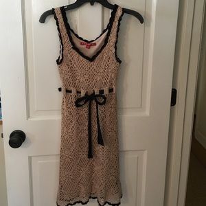 Sleeps was crochet dress