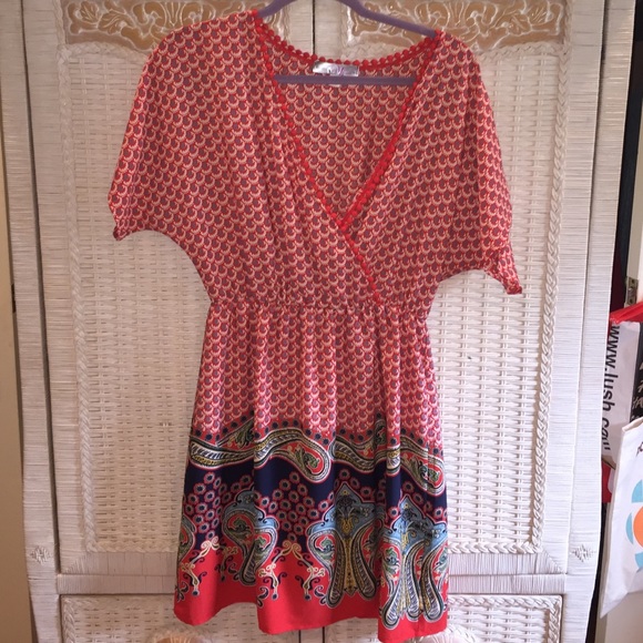 I am selling a kimono type dress