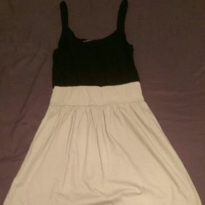 Two-toned casual dress