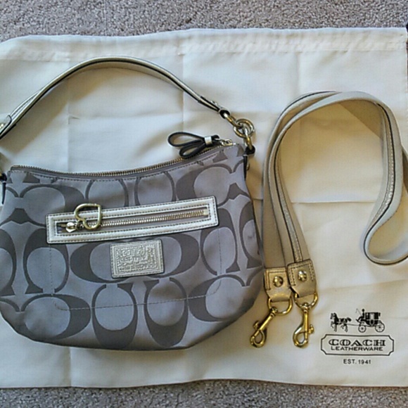 AUTHENTIC  Coach purse