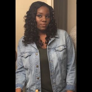 Meet your Posher, Alisha