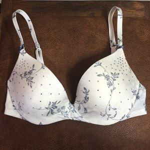🚨CLEARANCE🚨Victoria Secret Bra