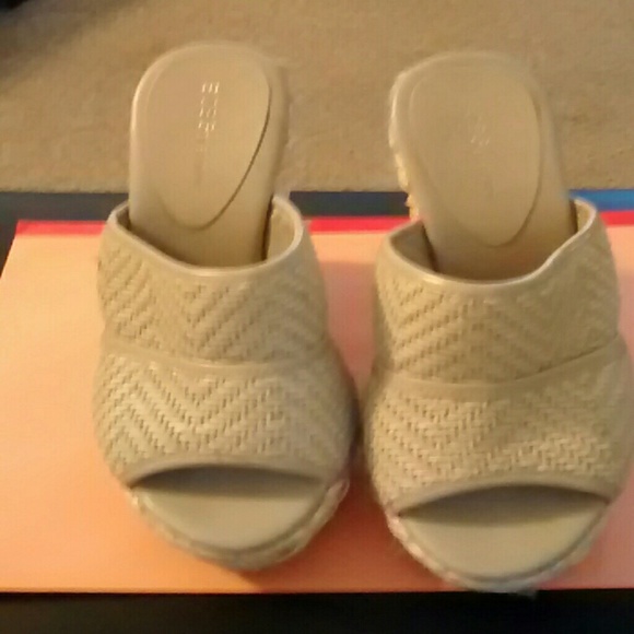 BCBG Wedges
