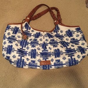 Lucky brand purse