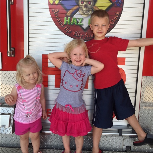 Meet your Posher, Lynae - Picture 3 of 4