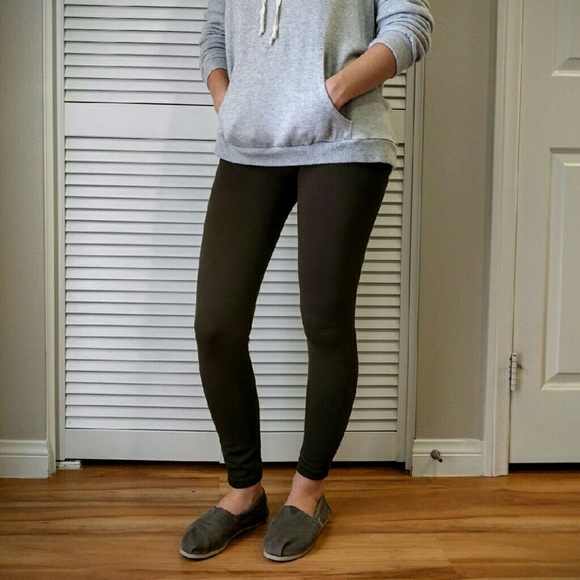 Olive green leggings