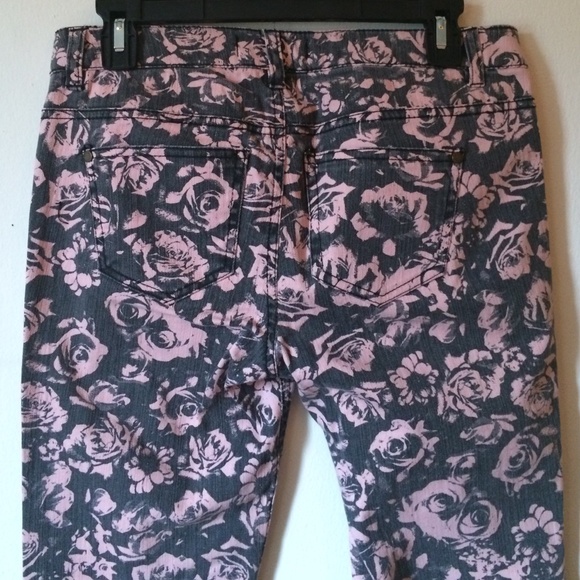 NWOT Forever 21 premium denim skinny jeans 28 - Picture 4 of 4