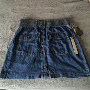 BNWT jean skirt!!