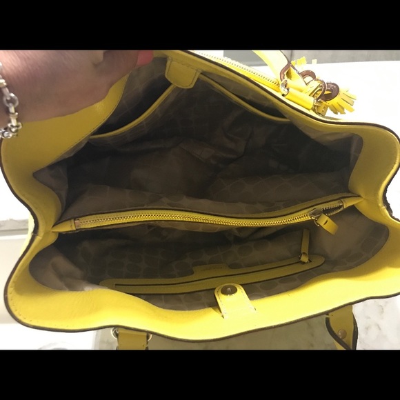 Kate Spade Purse - Picture 4 of 7