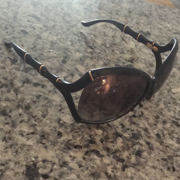 Authentic Gucci oversized black sunglasses