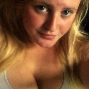 Meet your Posher, Katelyn