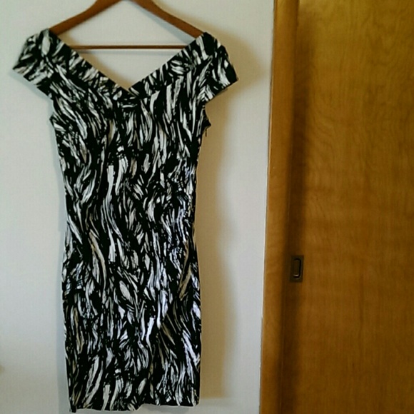 New York & Co shift dress