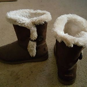 Makalu boots with fur