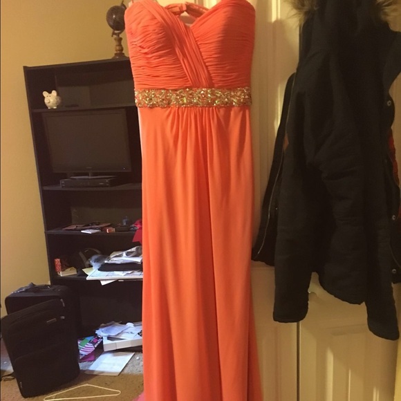 A beautiful Prom Dress