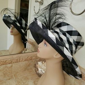 Peter Bettley of London designer hat blk and wht